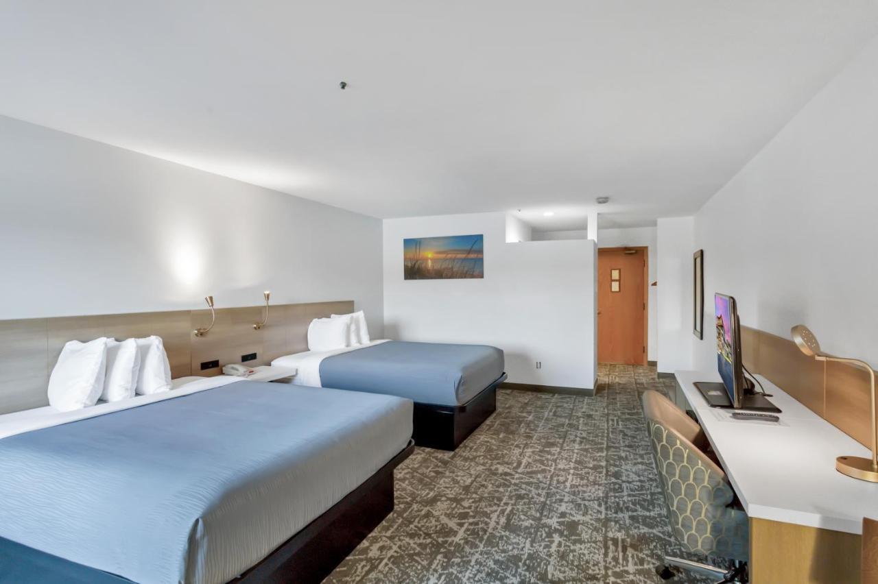 Waterbird Lakeside Inn Честертон Экстерьер фото