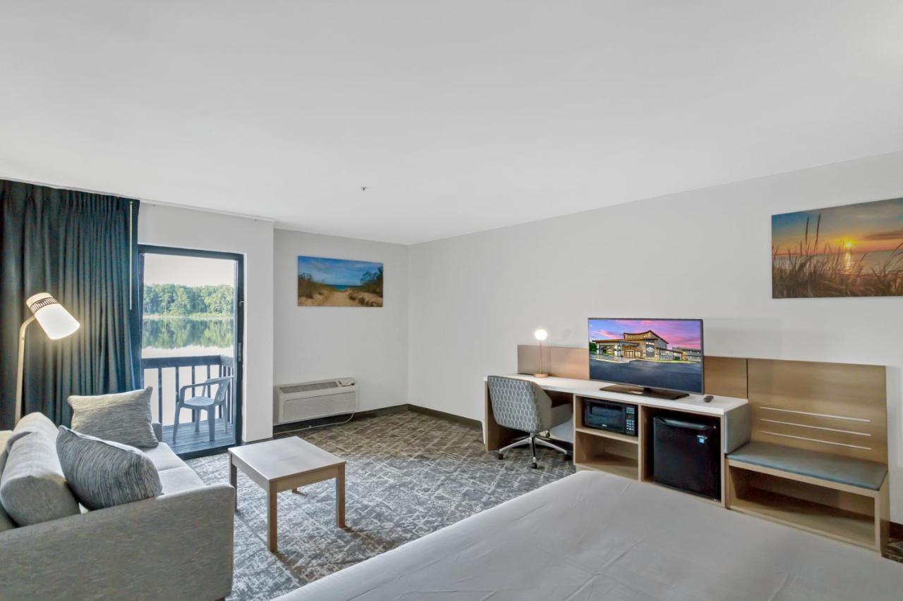 Waterbird Lakeside Inn Честертон Экстерьер фото